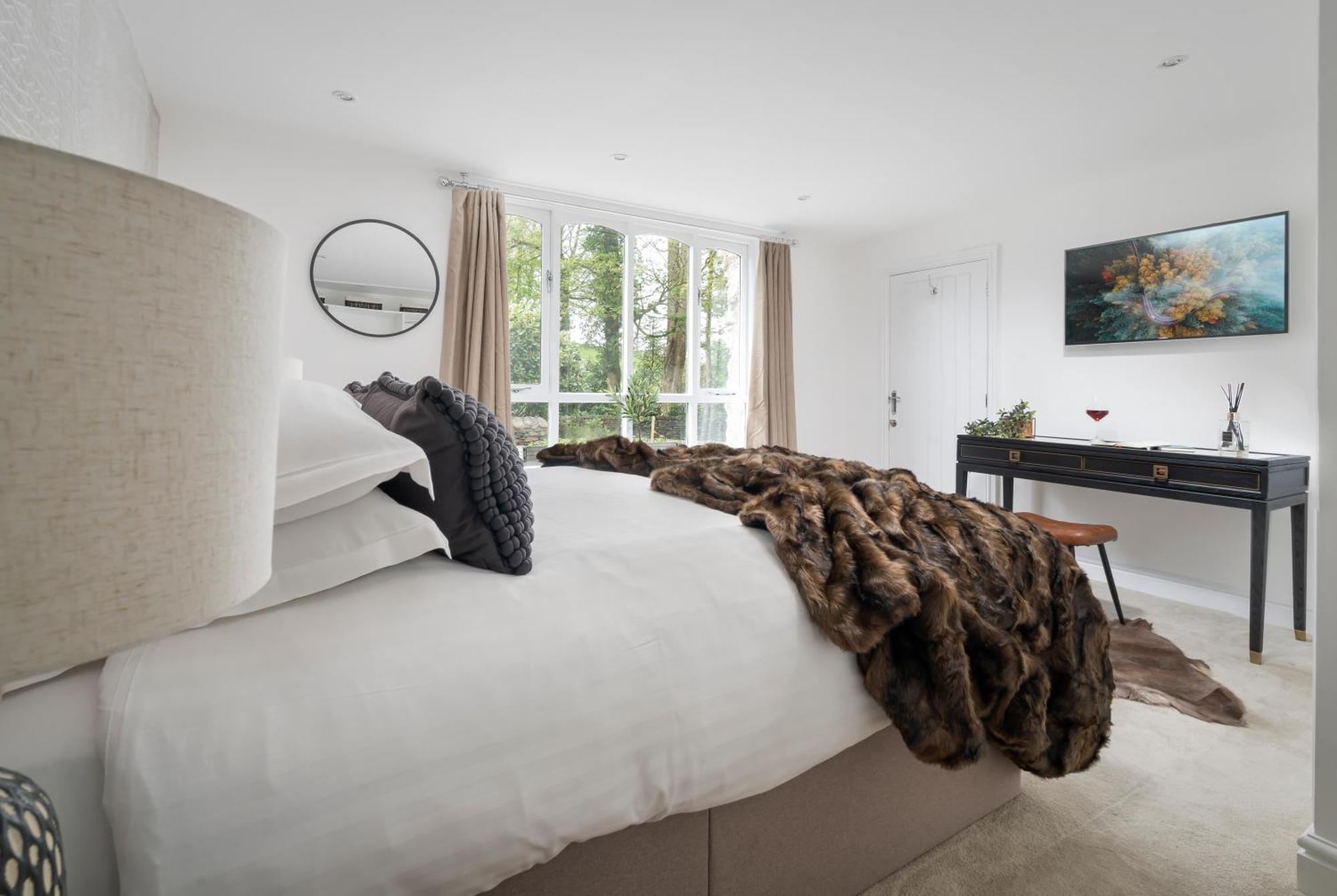 Aphrodites Group - Luxury Hot Tub Suites In Central Lake District! Bowness-on-Windermere Bagian luar foto