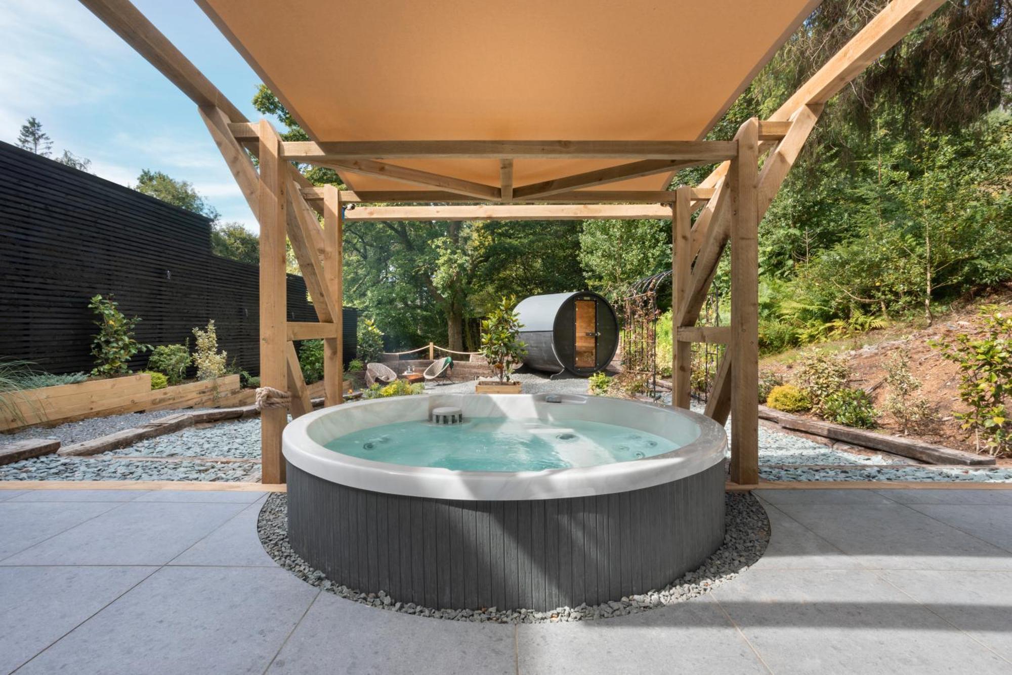 Aphrodites Group - Luxury Hot Tub Suites In Central Lake District! Bowness-on-Windermere Bagian luar foto