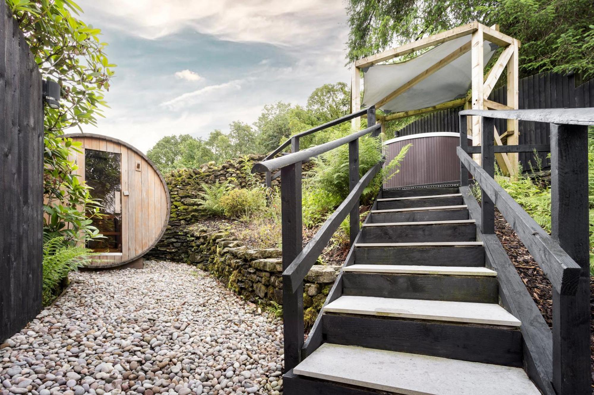 Aphrodites Group - Luxury Hot Tub Suites In Central Lake District! Bowness-on-Windermere Bagian luar foto
