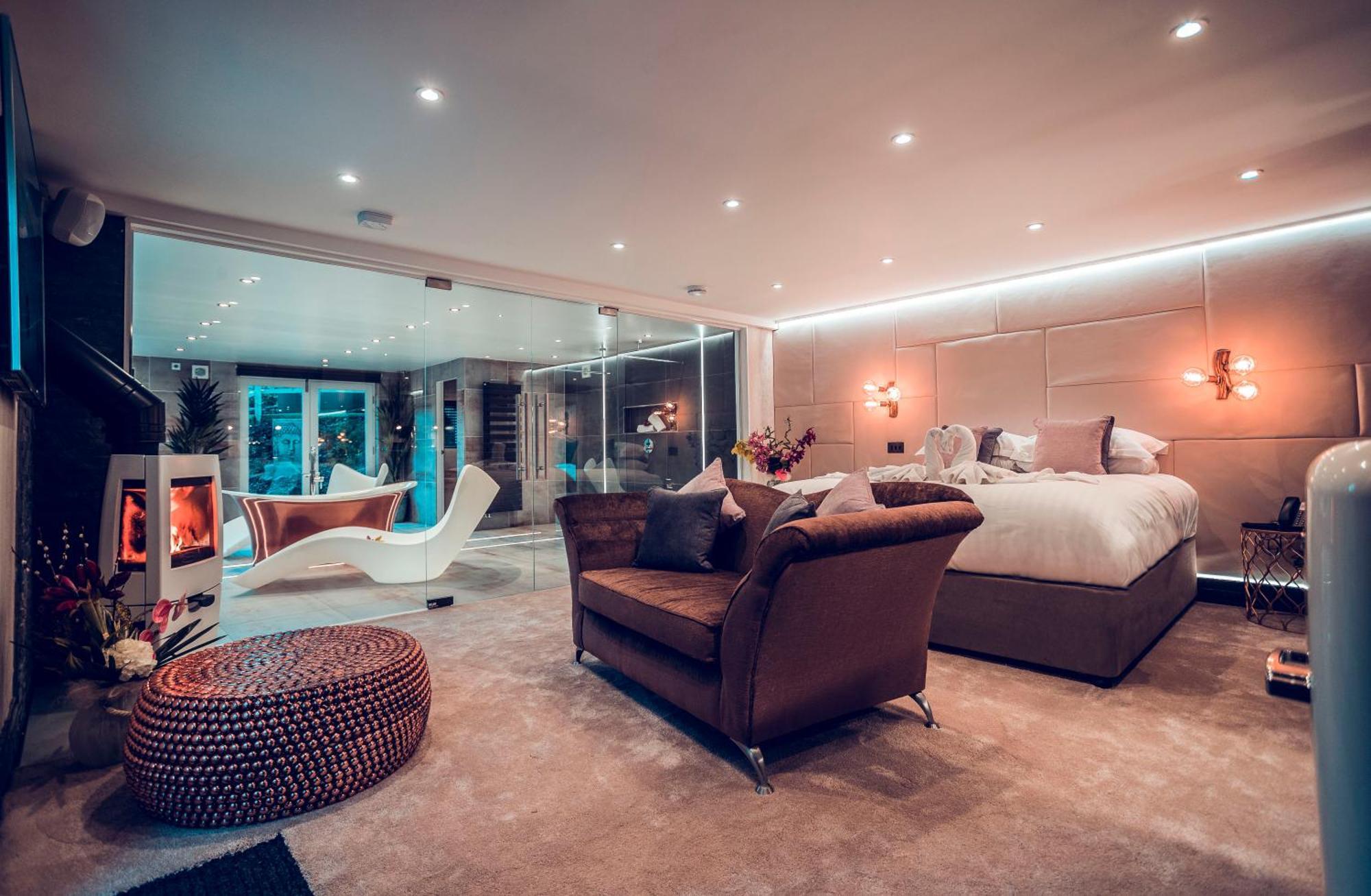 Aphrodites Group - Luxury Hot Tub Suites In Central Lake District! Bowness-on-Windermere Bagian luar foto