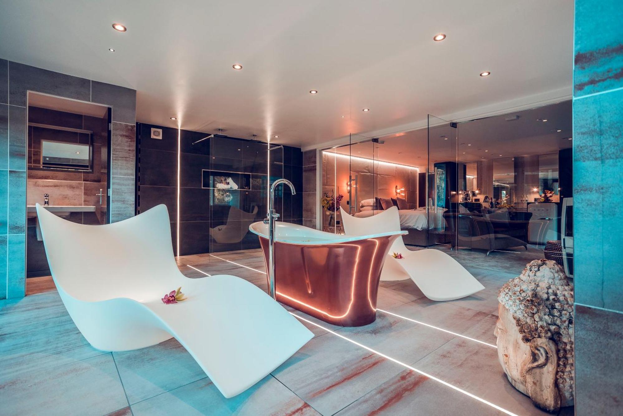 Aphrodites Group - Luxury Hot Tub Suites In Central Lake District! Bowness-on-Windermere Bagian luar foto