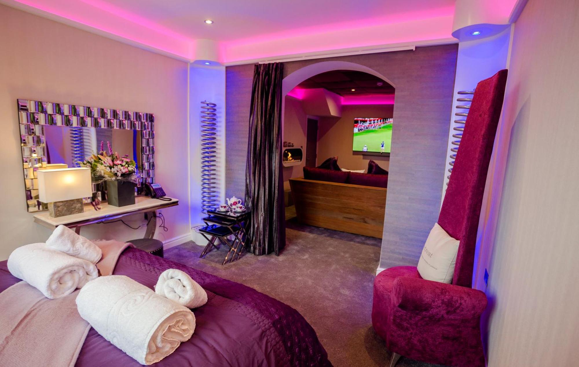 Aphrodites Group - Luxury Hot Tub Suites In Central Lake District! Bowness-on-Windermere Bagian luar foto