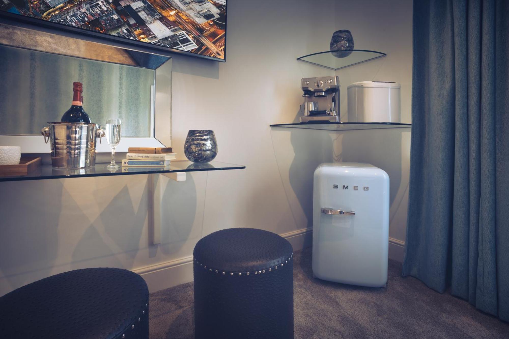 Aphrodites Group - Luxury Hot Tub Suites In Central Lake District! Bowness-on-Windermere Bagian luar foto