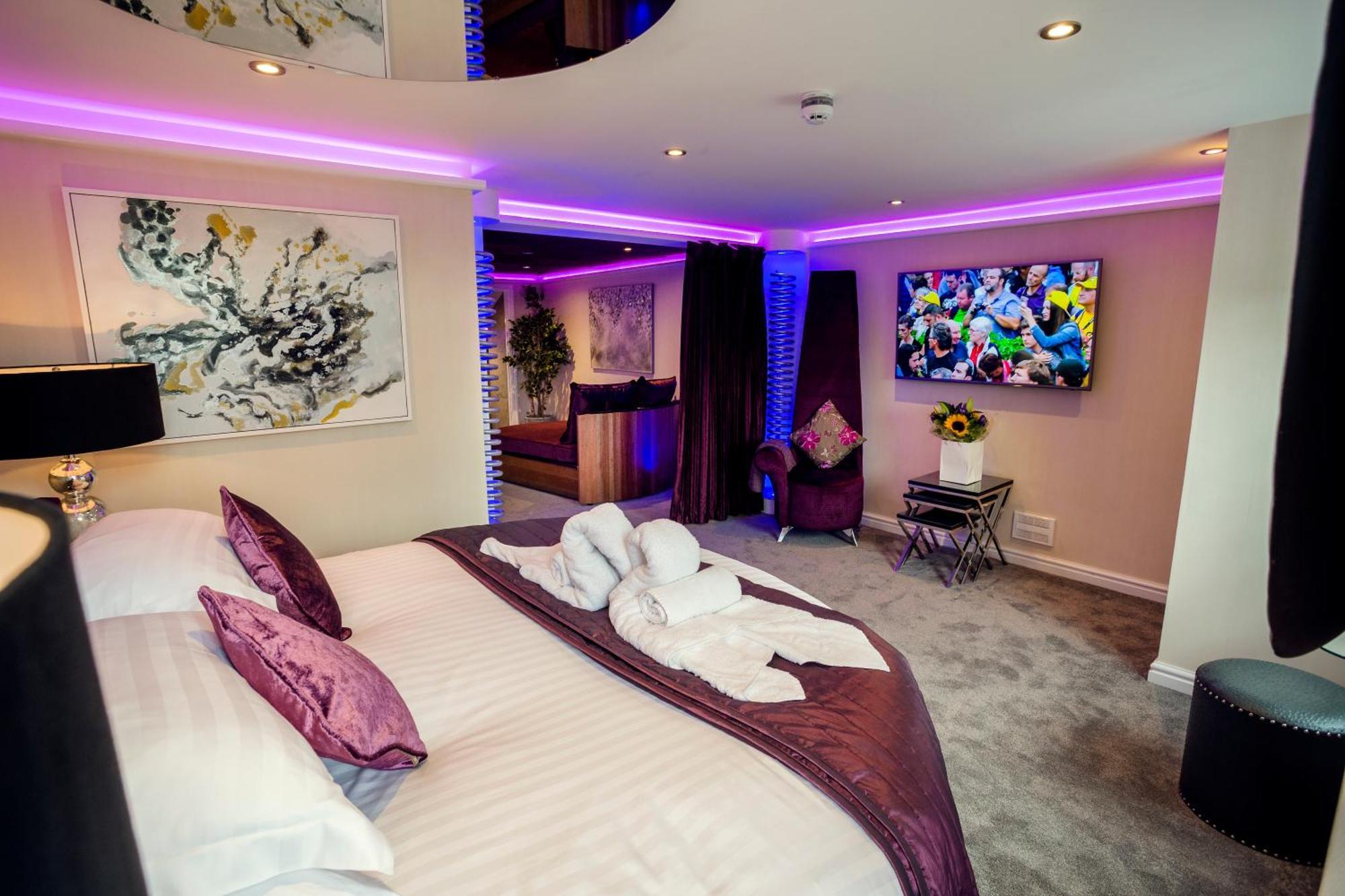 Aphrodites Group - Luxury Hot Tub Suites In Central Lake District! Bowness-on-Windermere Bagian luar foto