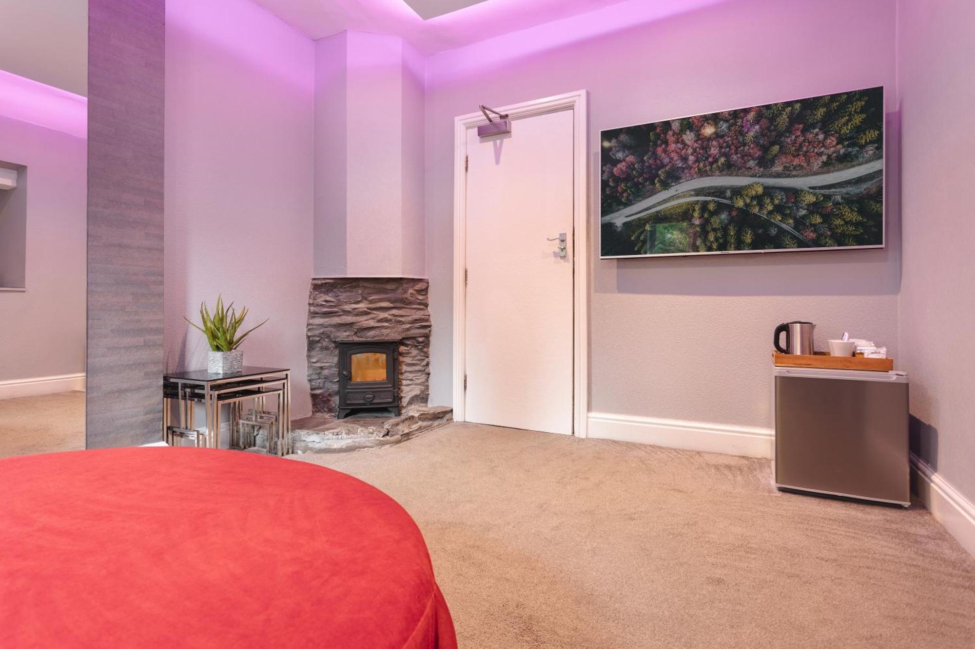 Aphrodites Group - Luxury Hot Tub Suites In Central Lake District! Bowness-on-Windermere Bagian luar foto